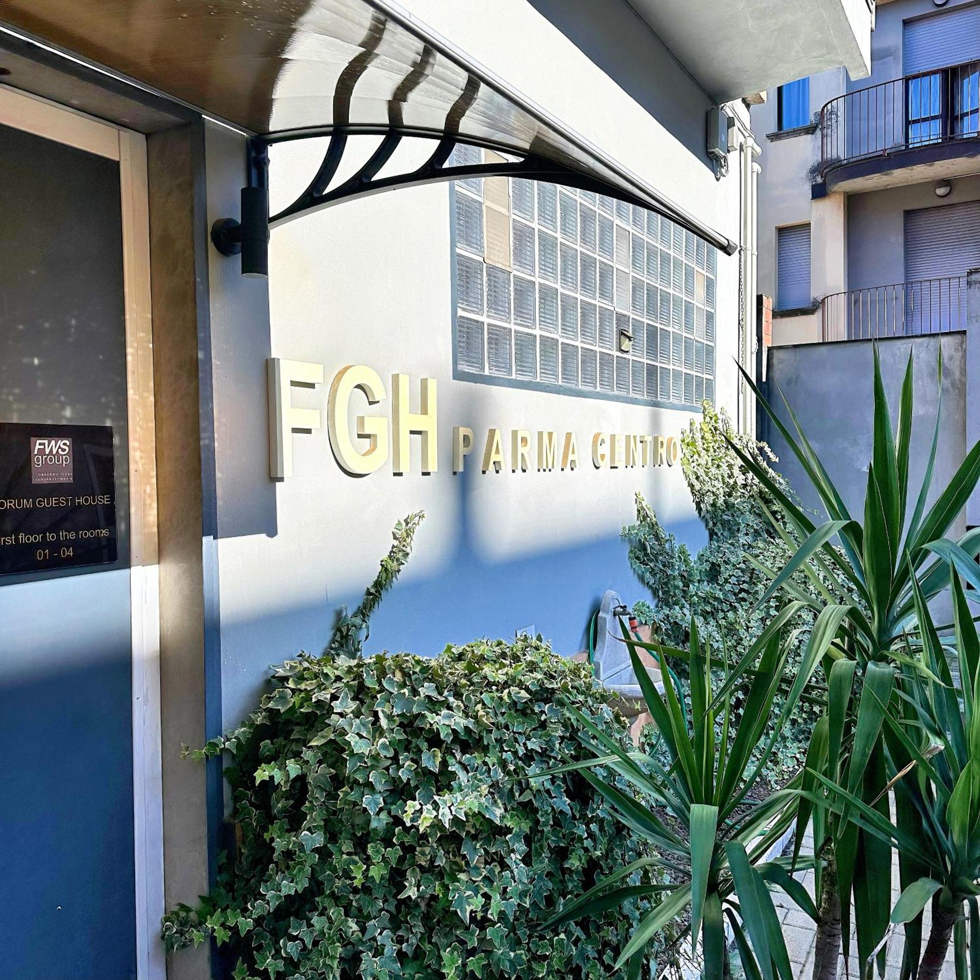 Forumguesthouse Center Parking بارما المظهر الخارجي الصورة